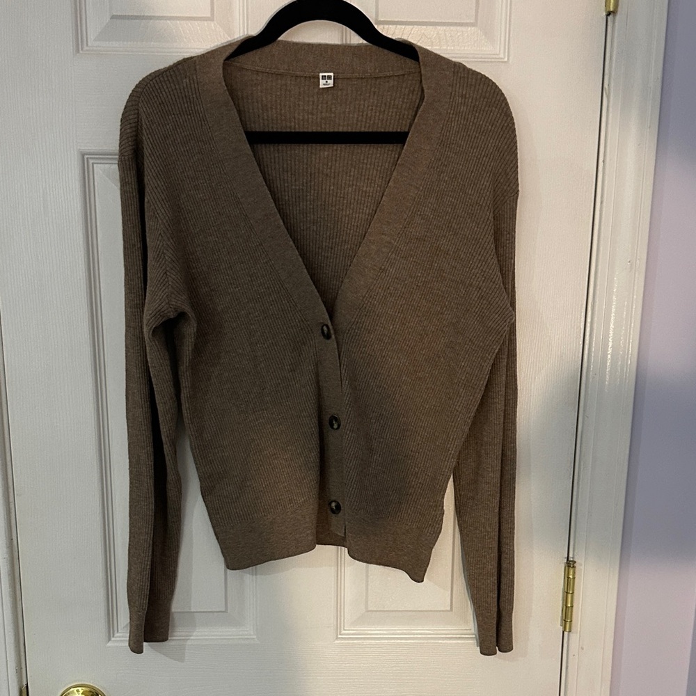 Uniqlo Brown Button-Up Cardigan M